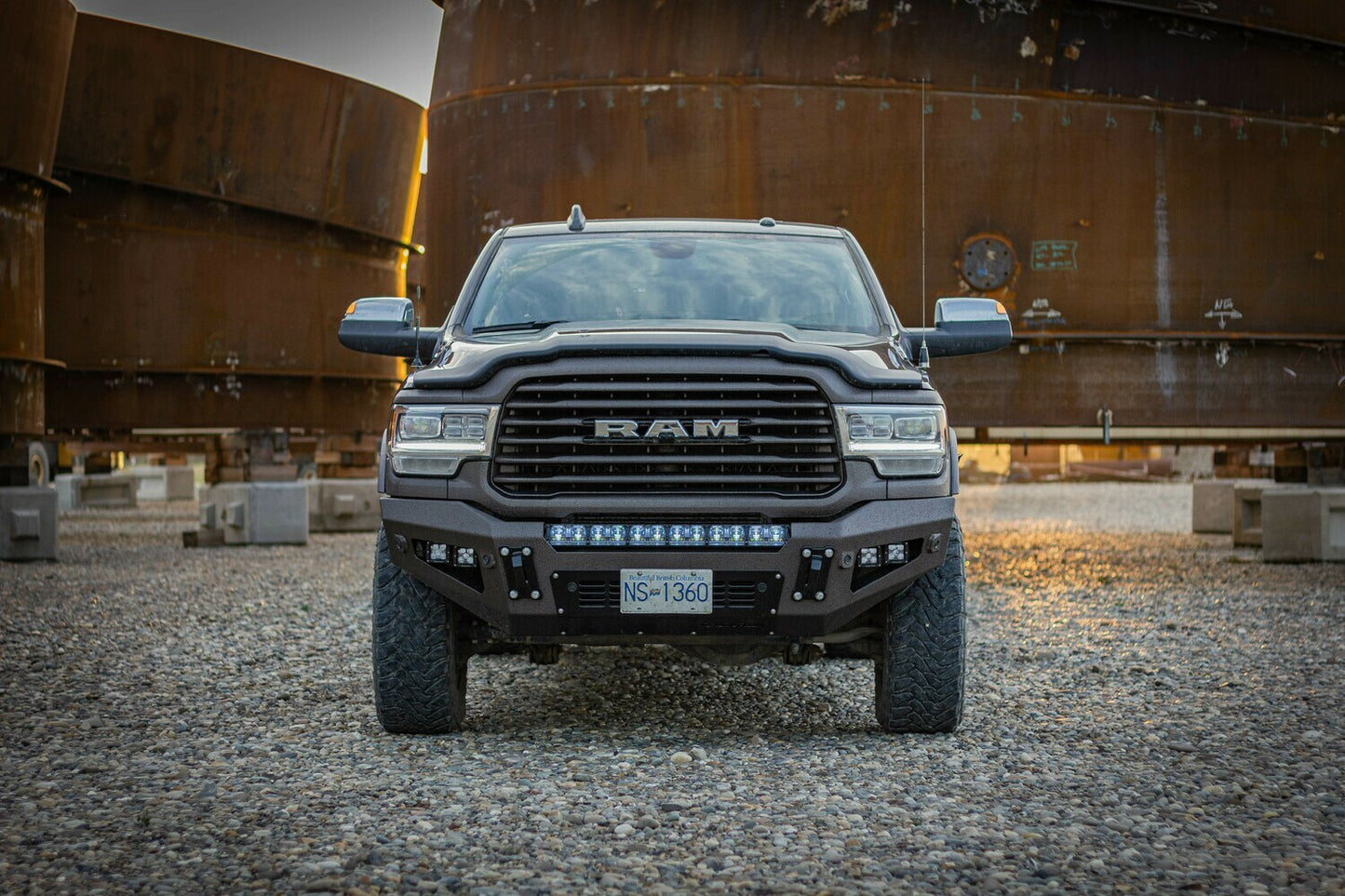 BASE BUMPER RAM 2500/3500 2019-2023