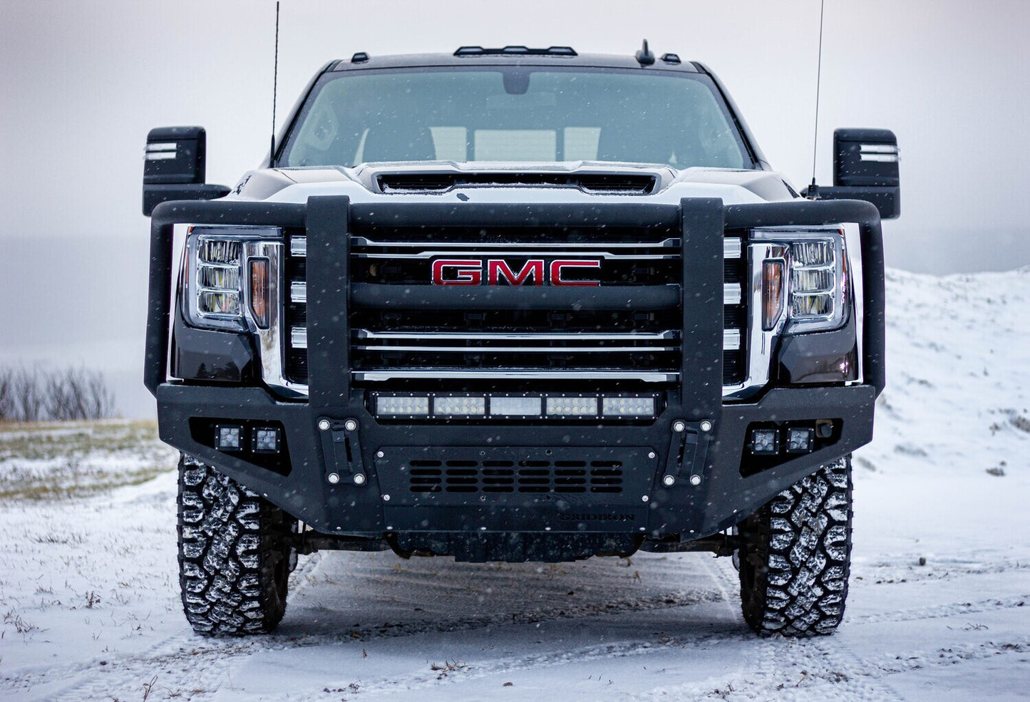 FULL-TUBE BUMPER GMC SIERRA 2500/3500 HD 2020-2023