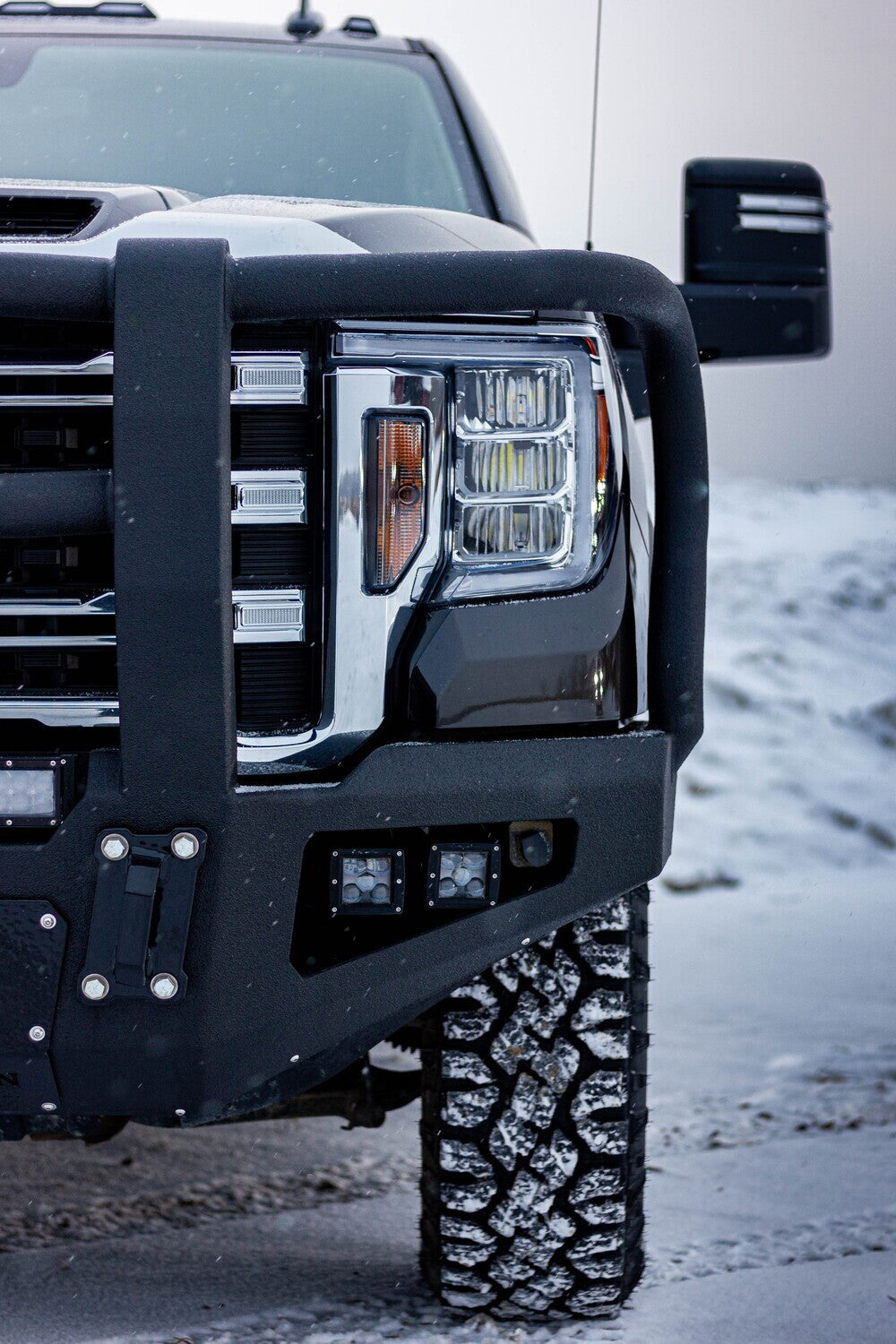 FULL-TUBE BUMPER GMC SIERRA 2500/3500 HD 2020-2023