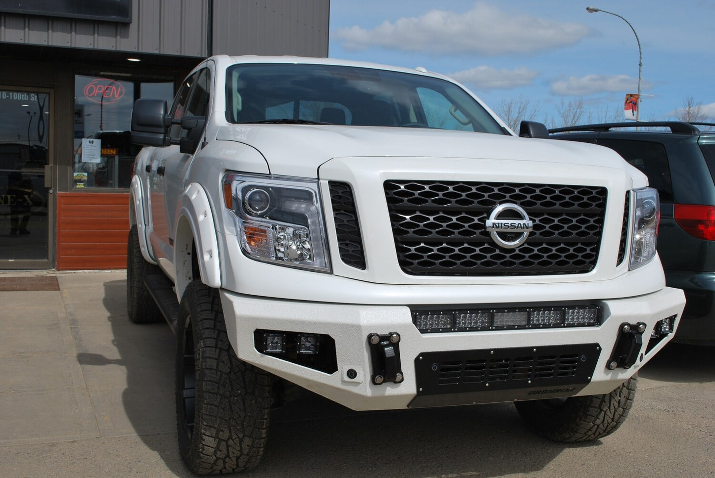 BASE BUMPER NISSAN TITAN 2016-2020