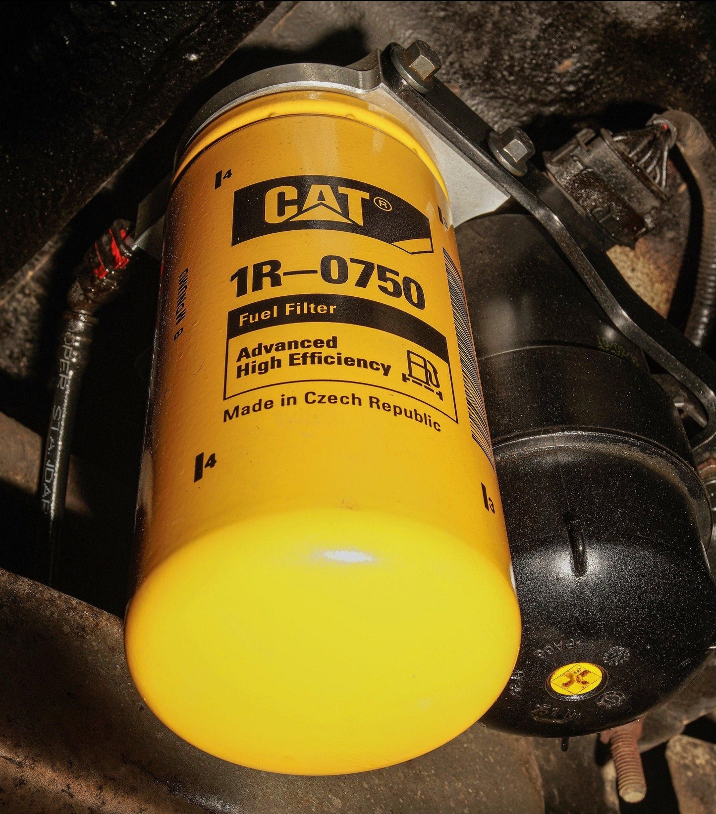 DDC 2014-2019 RAM EcoDiesel CAT Fuel Filter Adapter