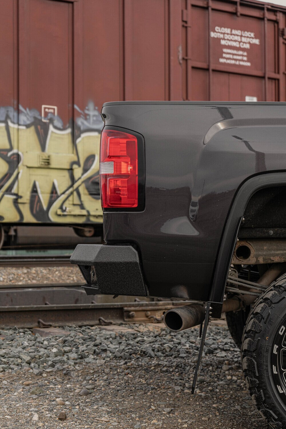 REAR BUMPER GMC SIERRA 1500 2014-2018