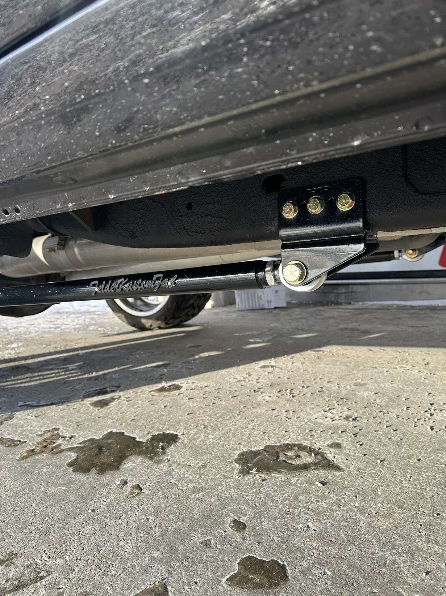 FKF 2003-2018 Dodge 2500/3500 Tube Style Traction Bars